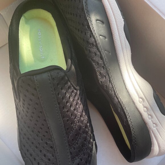 Boxed Easy Spirit Women's Traveltime Slip-On Mule / Black Mesh Mules - SIZE 10M - Picture 1 of 15